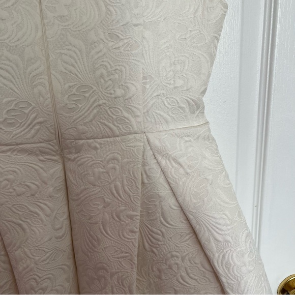 Short formal dress - Picture 5 of 5